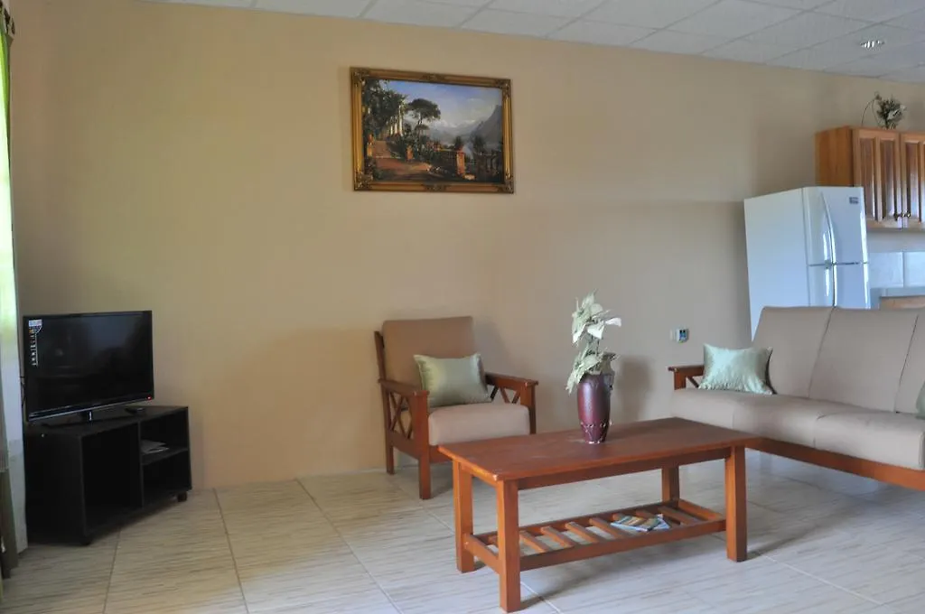 B'S Guesthouse Carnbee ترينيداد وتوباغو