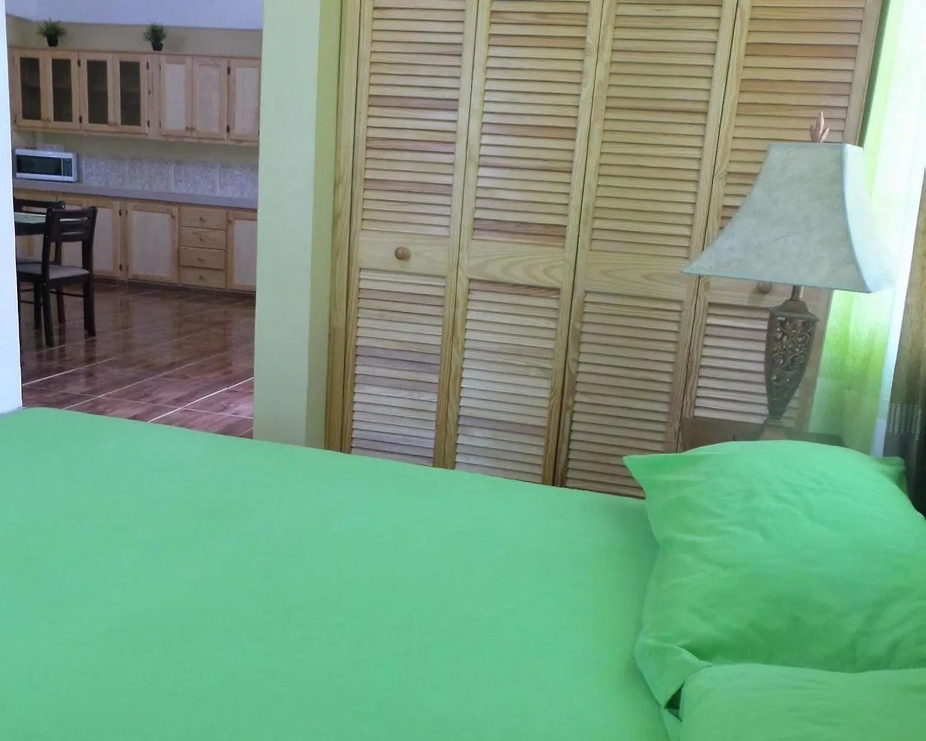 B'S Guesthouse Carnbee شقة
