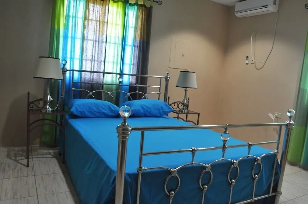 B'S Guesthouse Carnbee