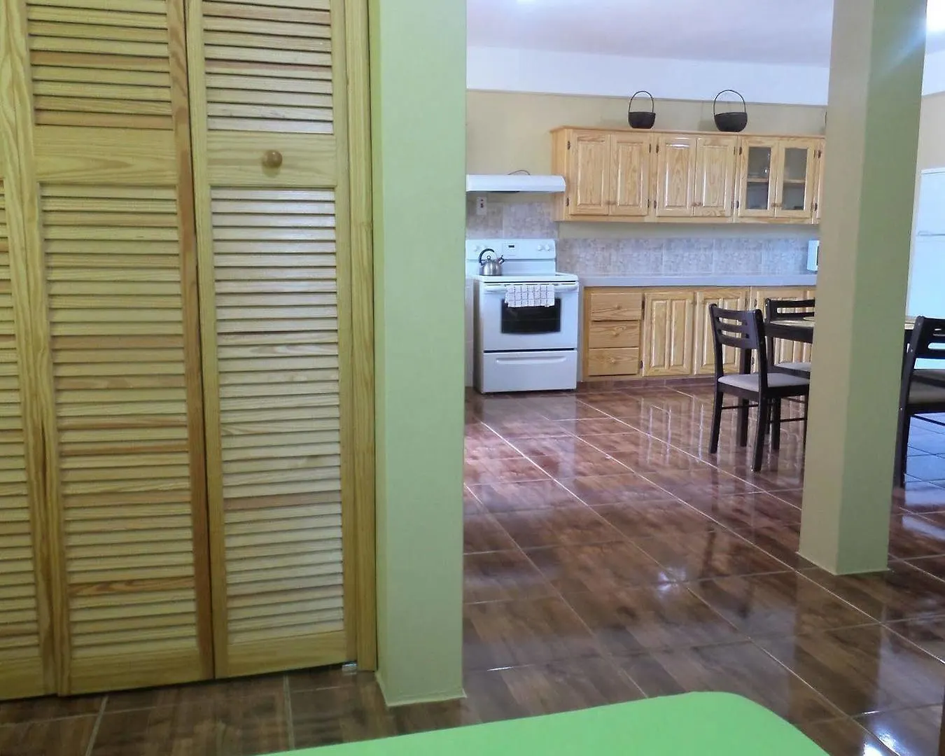 B'S Guesthouse Carnbee 0*,  Trinidad And Tobago